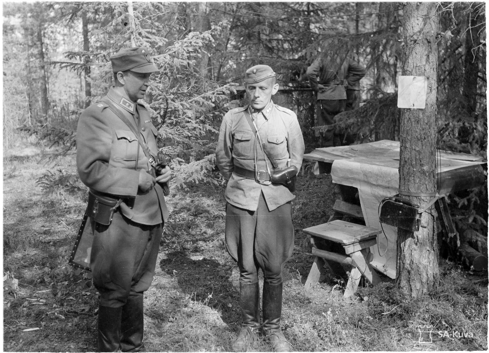 Kenraalimajuri Paavo Talvela ja eversti Ruben Lagus rintamalla 1941